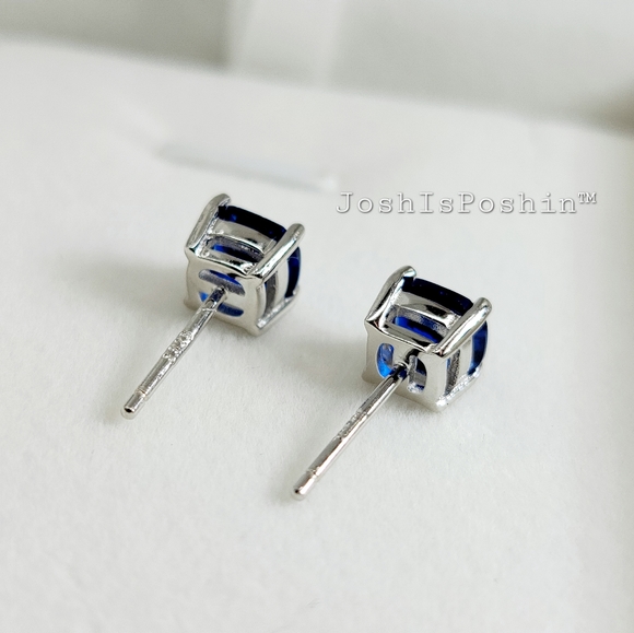 Cushion cut tanzanite earring studs in sterling silver - Picture 4 of 10